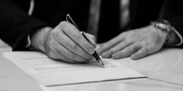 Constitución de Sociedades en Madrid · Elaboración de Contratos Mercantiles
